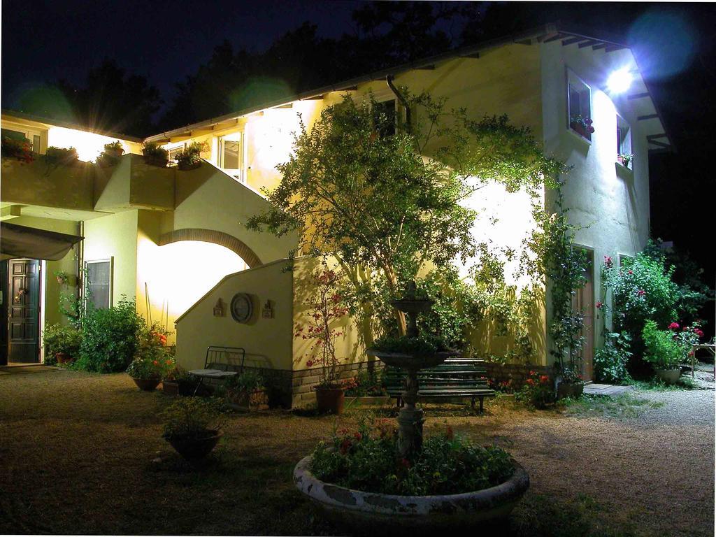 Agriturismo San Lorenzo ฟีอุจจี ภายนอก รูปภาพ