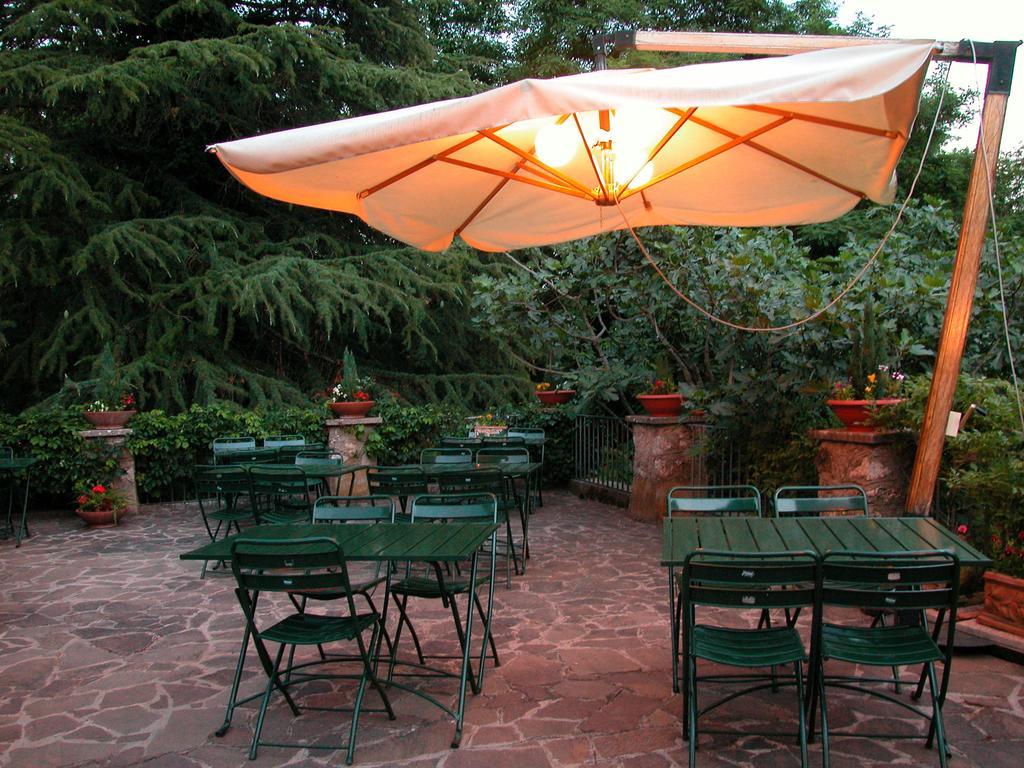 Agriturismo San Lorenzo ฟีอุจจี ภายนอก รูปภาพ