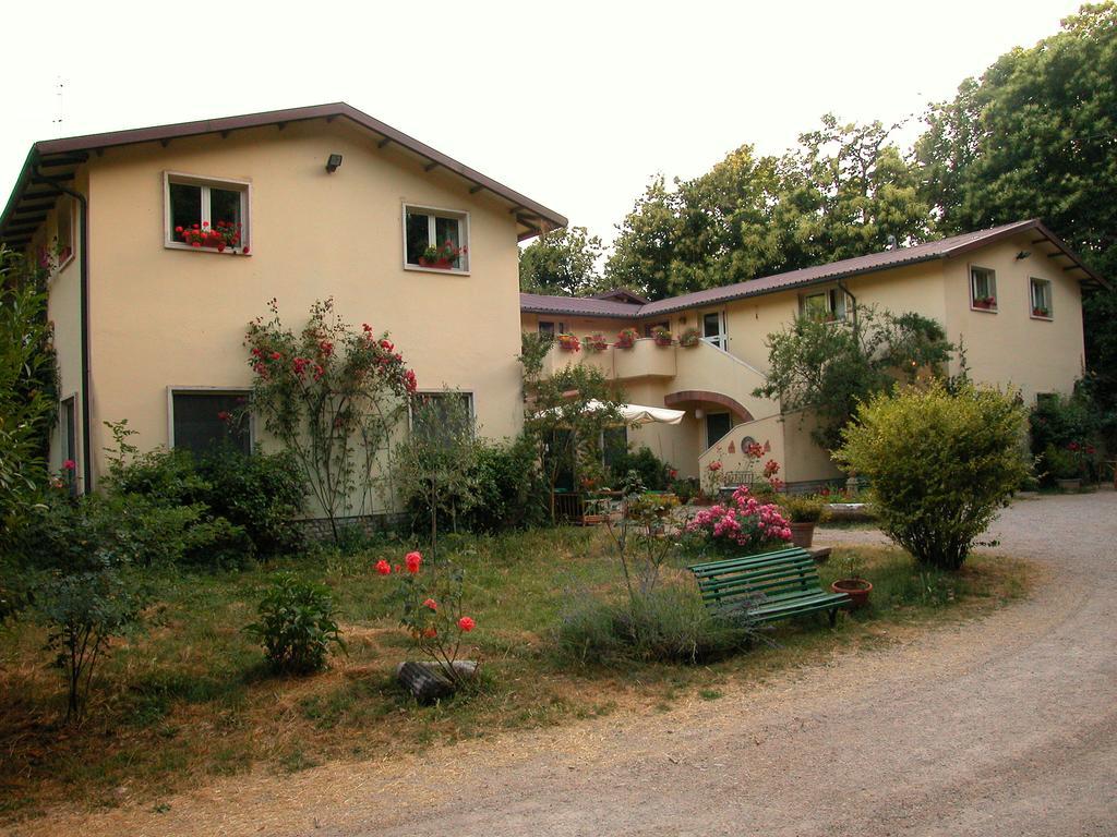 Agriturismo San Lorenzo ฟีอุจจี ภายนอก รูปภาพ